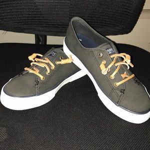 Black Sperry’s